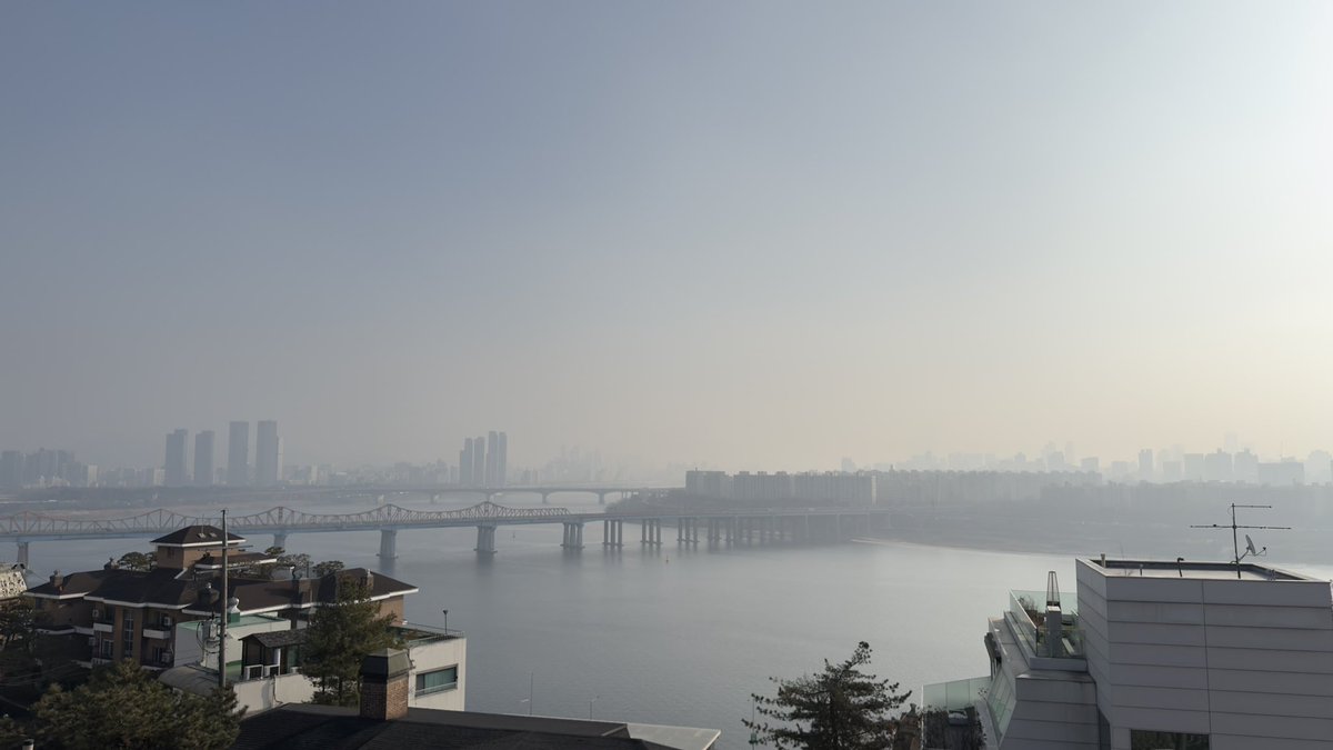 thereader_007's tweet image. 서울 하늘,