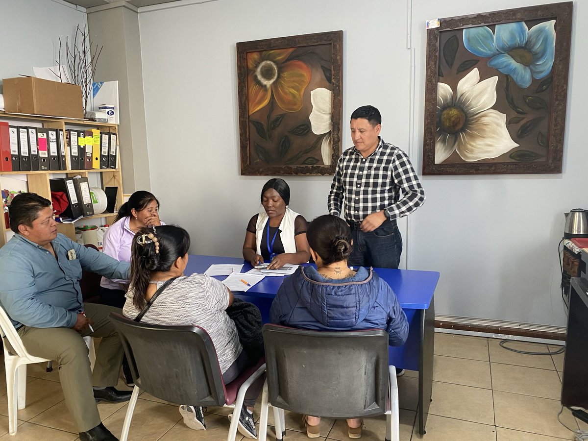 #Imbabura🇪🇨 El #CPCCS y el GADM de Antonio Ante, fortalecen el control social en el cantón mediante capacitaciones dirigidas a la ciudadanía. Estas acciones empoderan a la comunidad para una mayor vigilancia y corresponsabilidad en la gestión pública.#ConsejoEnTerritorio