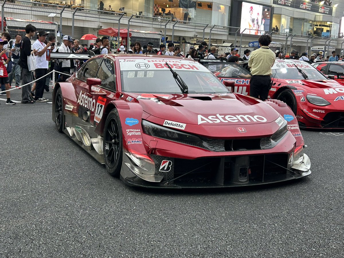 DCR_0511's tweet image. 20周年おめでとうございます🎉
経験豊富な塚越選手とルーキー野村選手の化学反応、NewプレリュードGTと今年のREALRACINGの活躍楽しみにしてます
🏆今年は表彰台の真ん中に🏆
 #RR20   #17号車の日