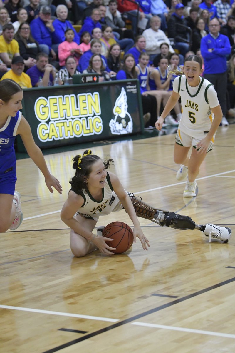 LeMarsDSsports's tweet image. Final: Harris-Lake Park 54, Gehlen Catholic 38

Sherry Wittkop caps off the game with a steal and assist for Gehlen!