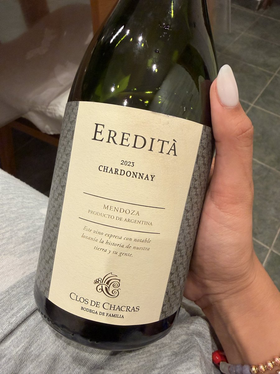 Haganse el favor de probar esta MARAVILLA
<a href="/ClosdeChacras/">Clos de Chacras</a>