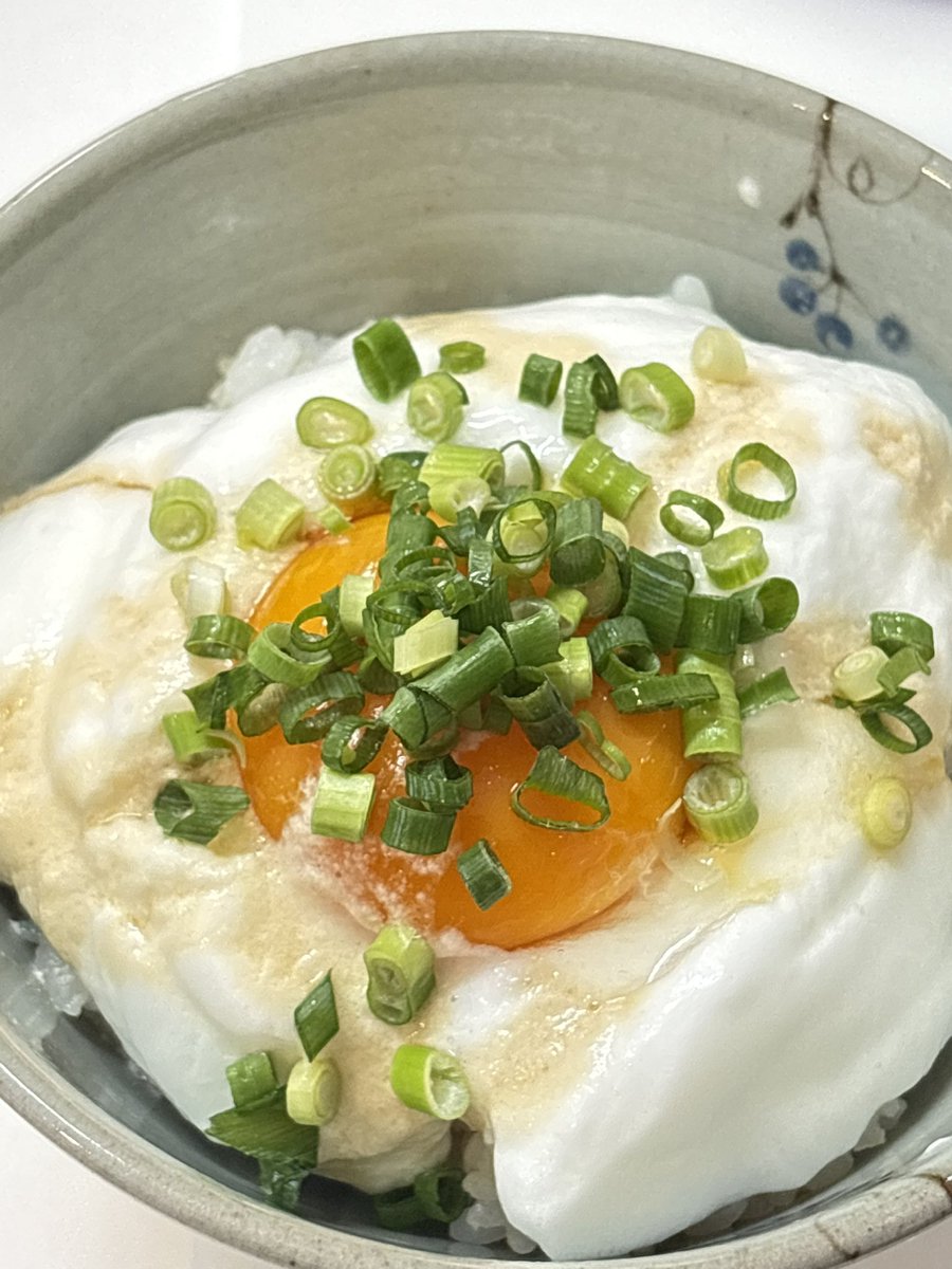 メレンゲ卵かけご飯🍚🥚