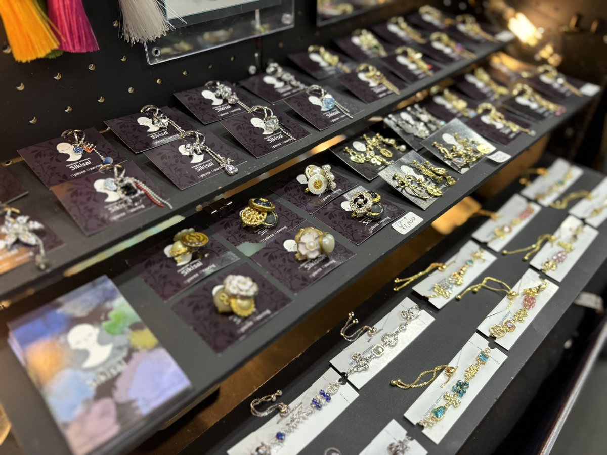 #クラマケ08

本日の出店🫧
愛知県名古屋市・ポートメッセなごやにて開催の

クラフトマーケット
<a href="/CRAFTMARKET6/">CRAFTMARKET@2026年1月17日,18日(土日)ポートメッセなごや第3展示館</a> 
に参加します。

11:00よりスタートです。
048にてお待ちしております🪽