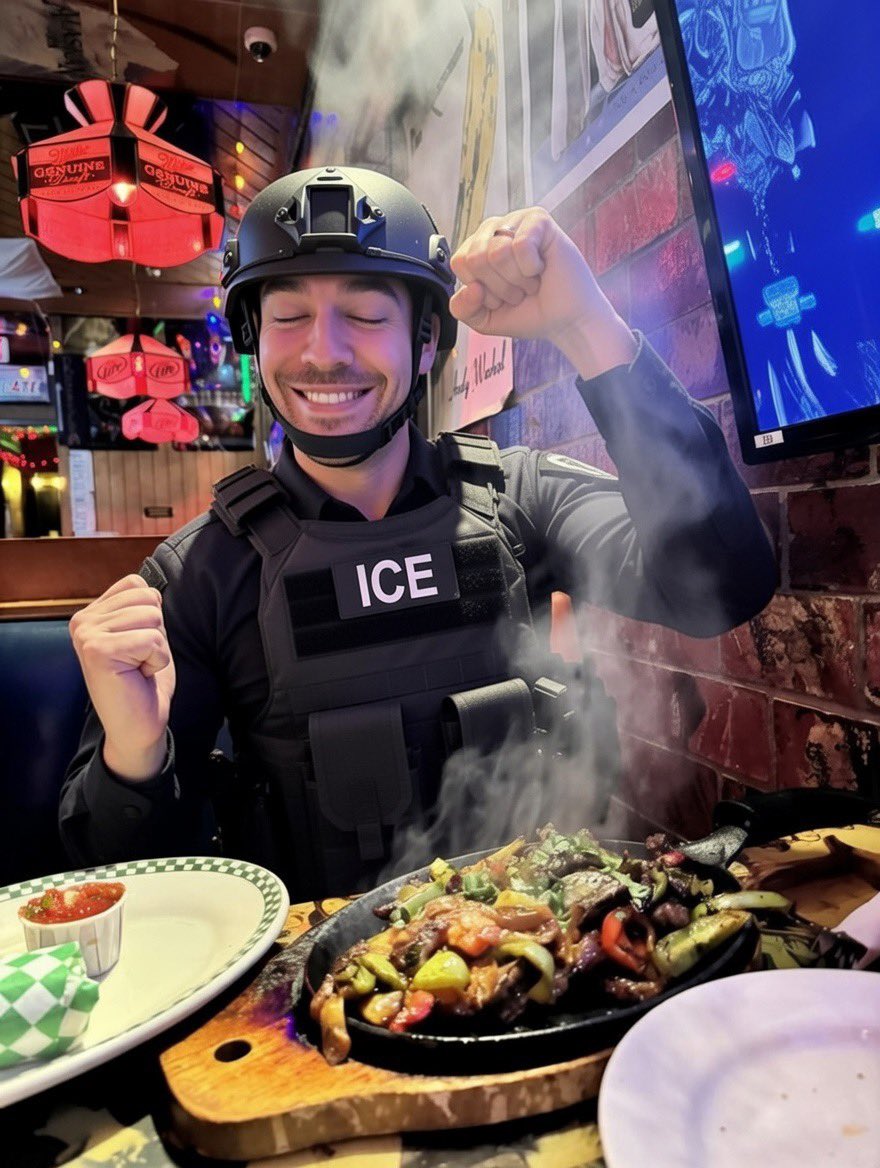 PubWanghaf's tweet image. How those agents were eating their lunch