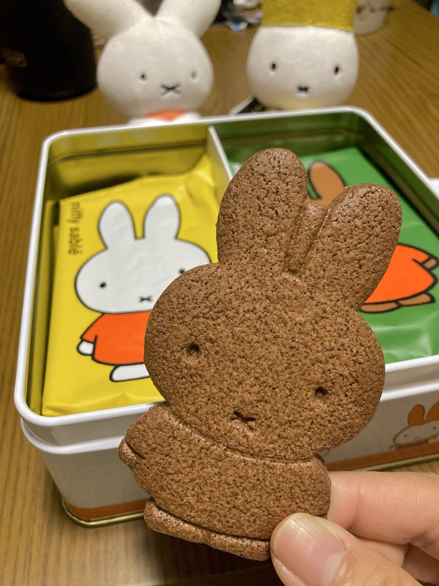 70周年記念缶だ！で初めて買ってみたミッフィーちゃんとメラニーちゃん