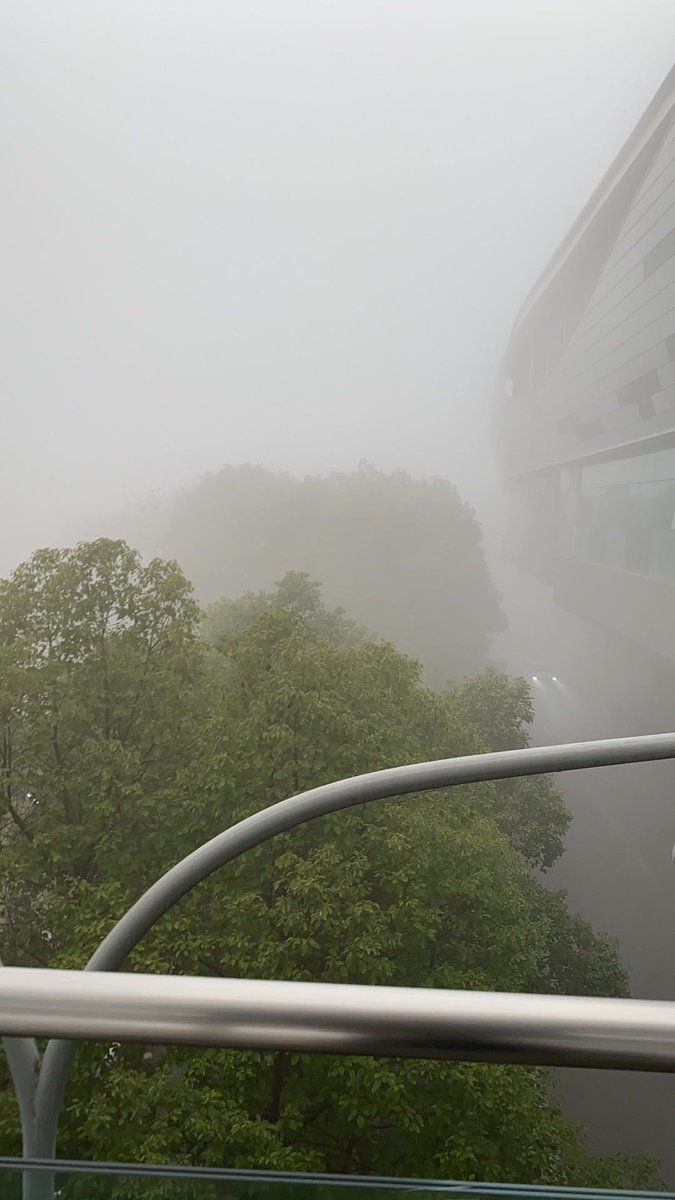 过了双碑隧道就是大雾