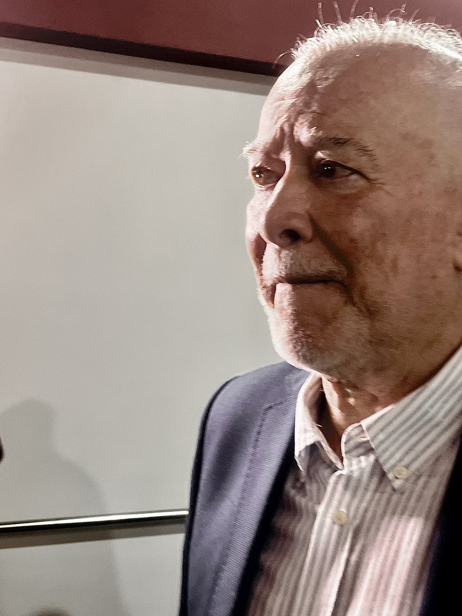 Harry Massis Júnior, de maneira interina, é 30° presidente do São Paulo Futebol Clube.