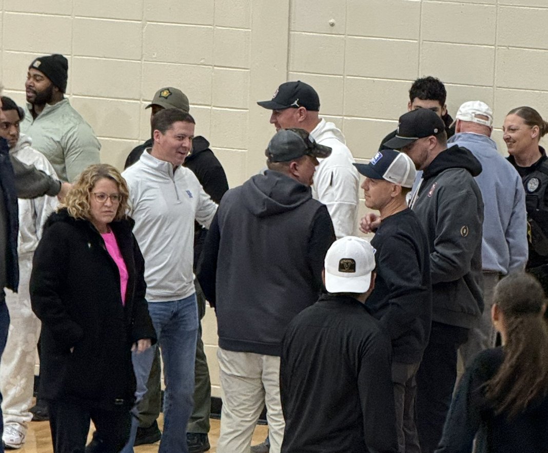 Adam Luckett tweet media