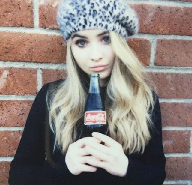 sabrinacervo's tweet image. sabrina carpenter 2016 aesthetic
