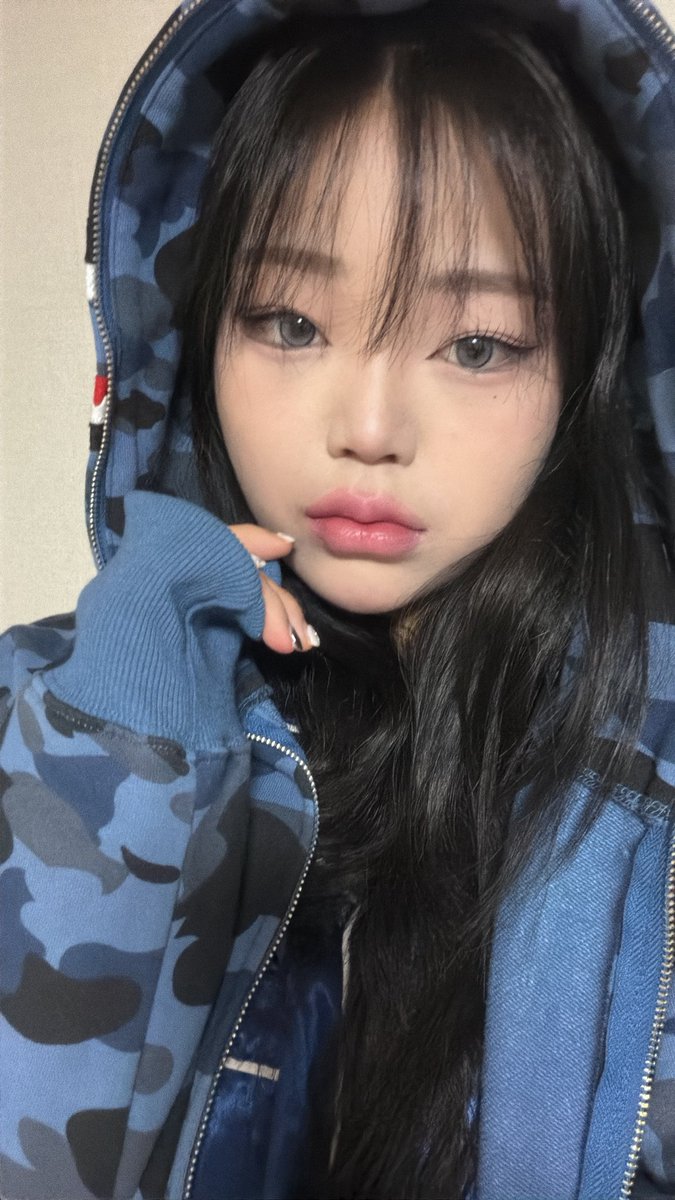 신사 (@han104925) on Twitter photo 