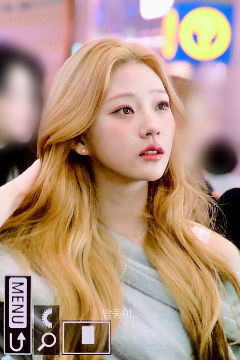 밤둥이.. tweet media