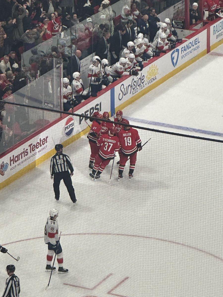 MagnetoCane's tweet image. Ehlers stays hot!! #CarolinaCulture