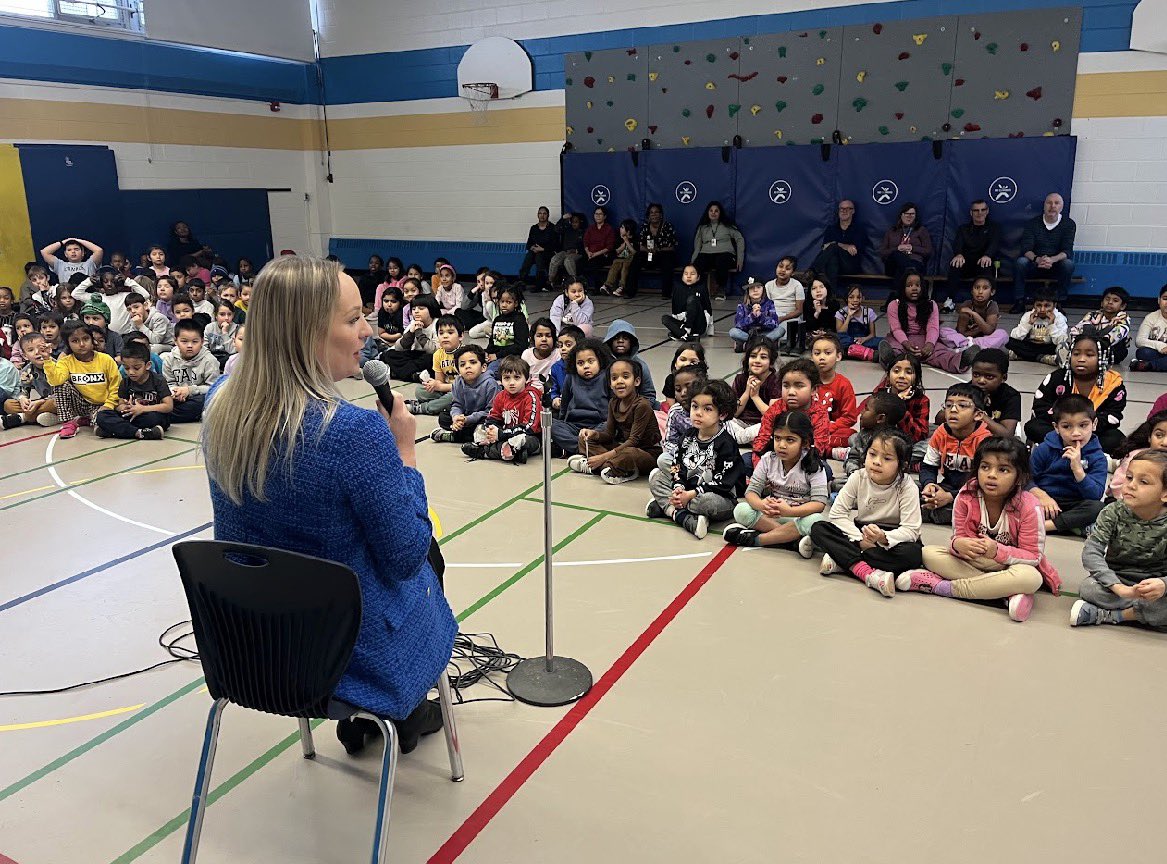 Mary Sanders tweet media