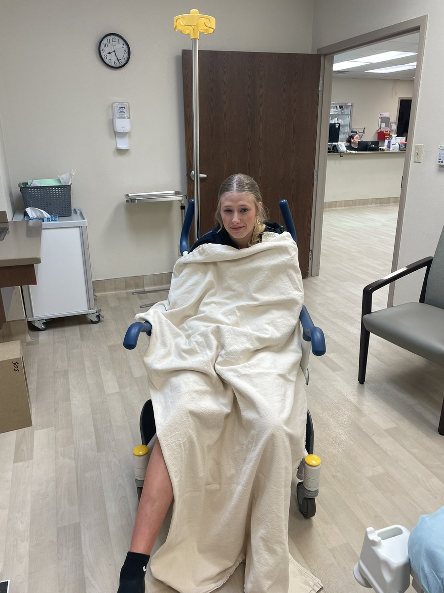 panhandleproud's tweet photo. Follett 30 Fort Elliott 37 lady Panthers struggled from the Floor and we end up in the ER for a hurt ankle….. https://t.co/hFxBdOi2pJ