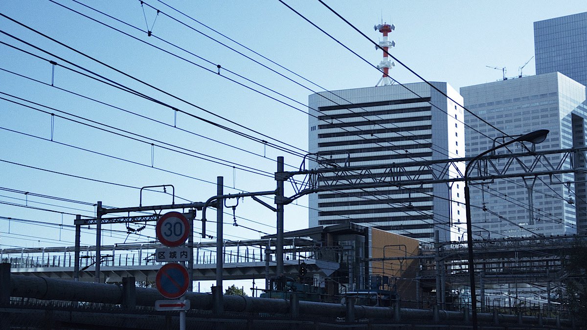 junbaskeluv's tweet photo. Urban grid, Tokyo. 

#Canon #G7XmarkIII
#写真好きな人と繋がりたい #ファインダー越しの私の世界 #スナップ写真 
#photooftheday #Tokyo #JR東日本 https://t.co/o8EoUSibcL