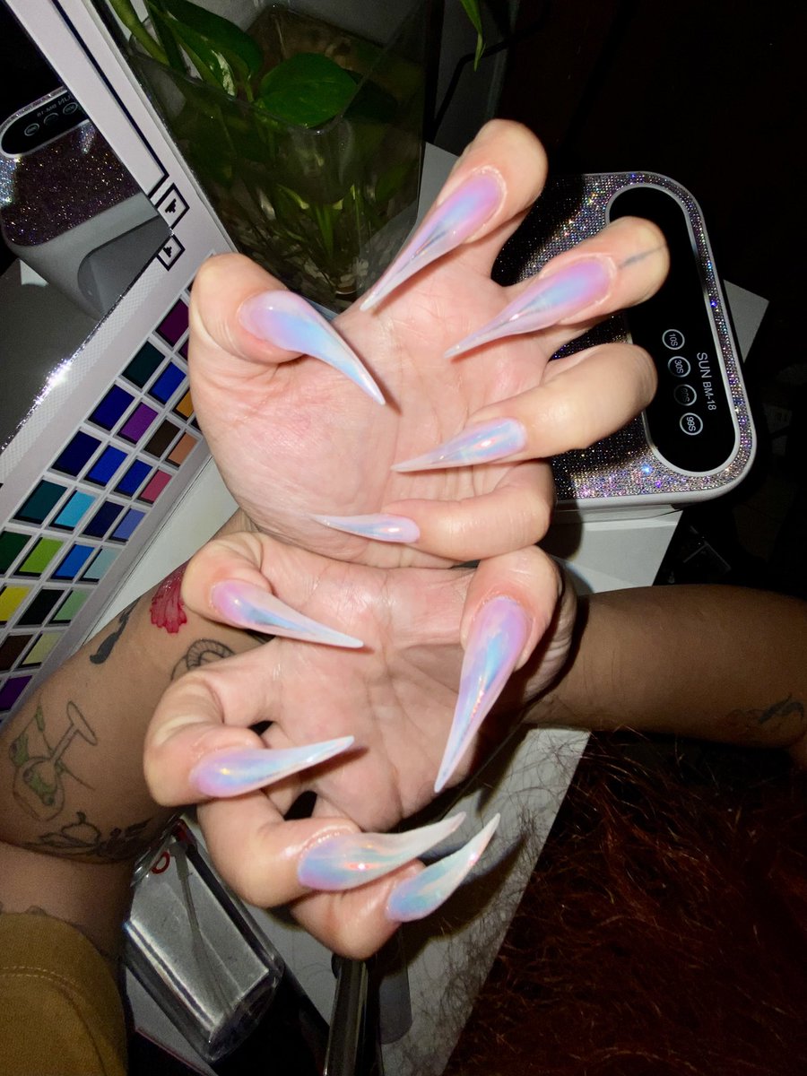 zyprazz's tweet image. For starter, please do book an appointment for my nail art/tattoo service. not only you’d contribute to help an indie trans artist survive and sustain, but you’d also be in resistance towards the highly exploitative industry