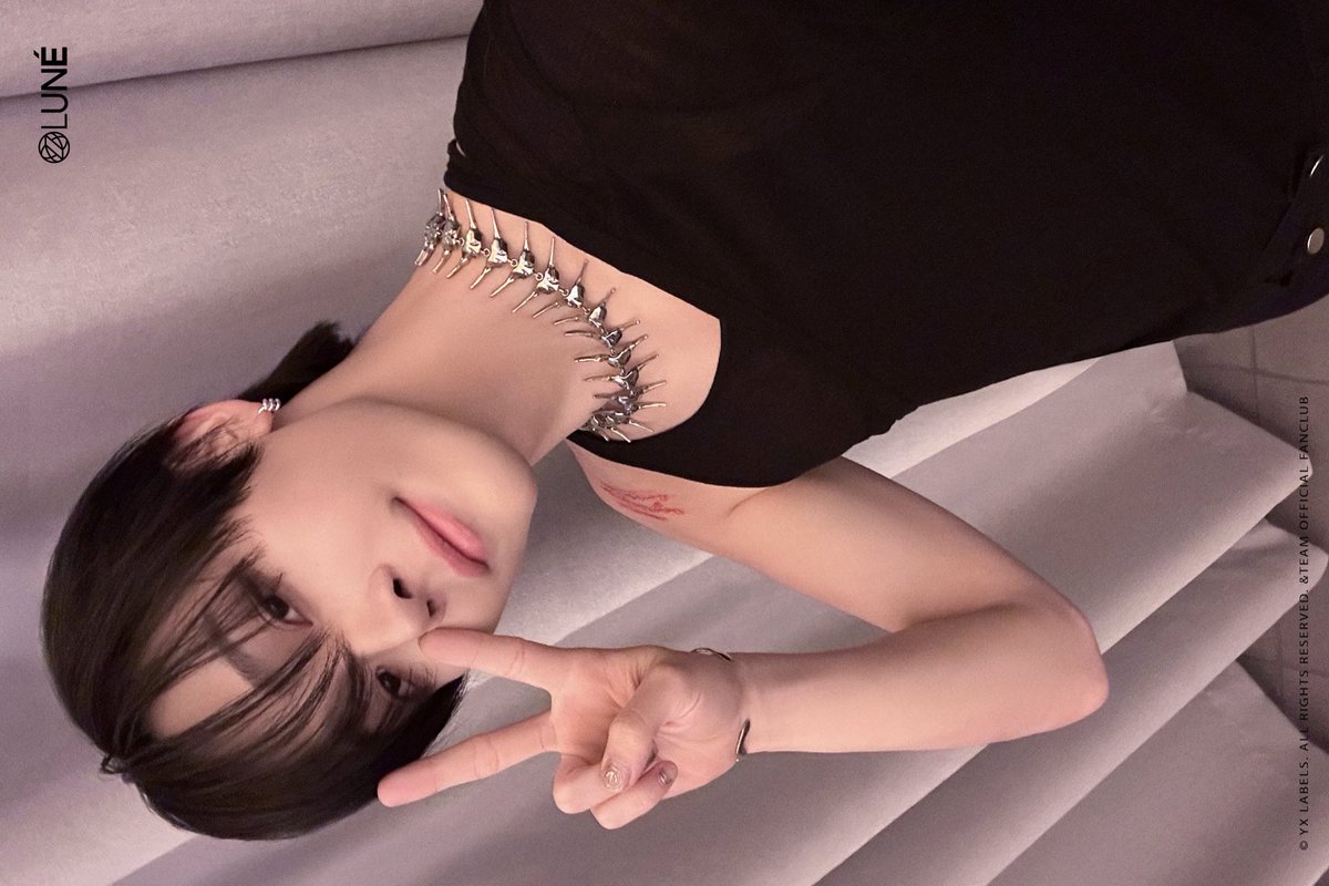 todayzip's tweet image. 하루에 네번 사랑을 말하고
여덟번 웃고
여섯번의 키스를 해줘
날 열어주는
단 하나뿐인 비밀번호야
누구도 알 수 없게
너만이 나를 가질수 있도록