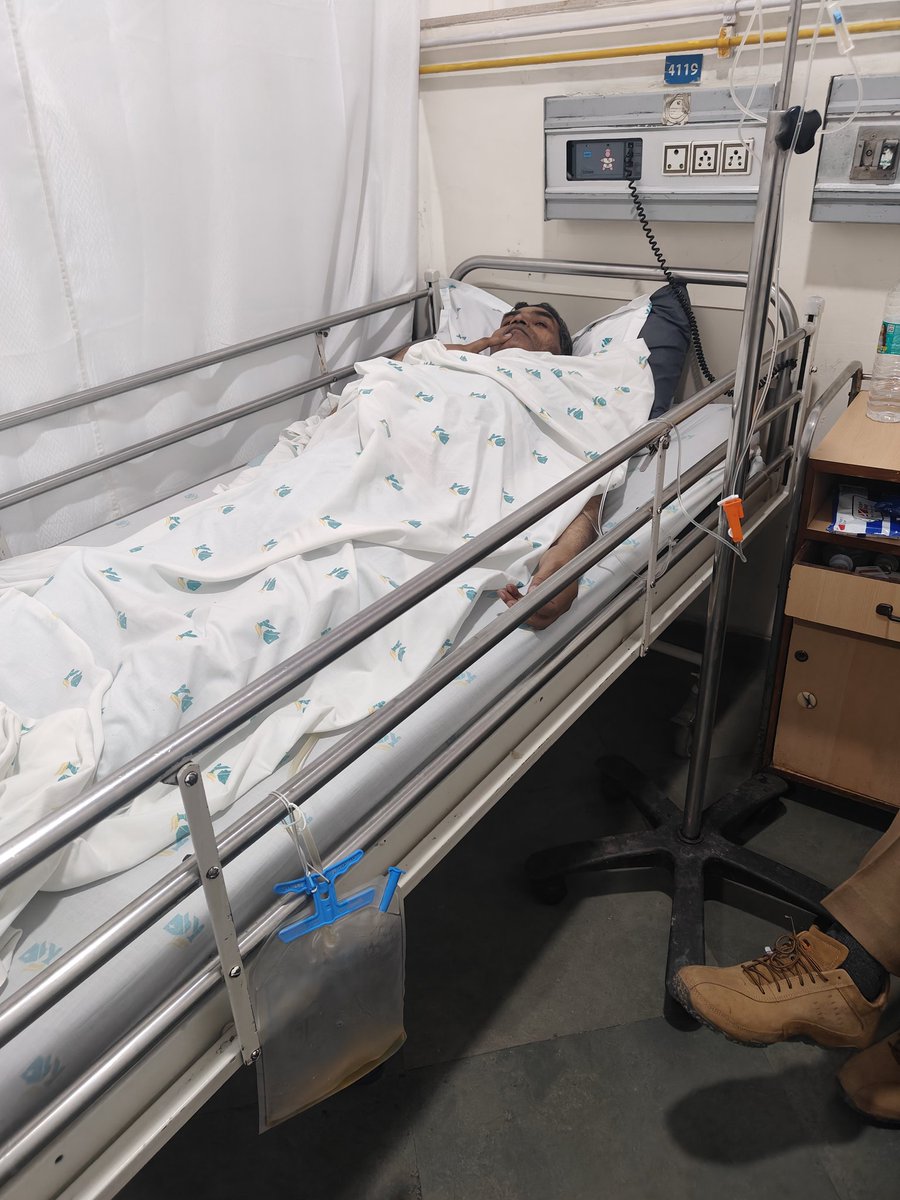 Ayushsingh79573's tweet image. My father is battling Stage IV Gallbladder Cancer with a high risk of paralysis. 
Any support can help save his life 🙏
Donate: shorturl.at/6Mc5j
@akshaykumar @SonuSood @imVkohli @FoundationSonu @rameshbidhuri @gupta_rekha @narendramodi @BJP4India @MoHFW_INDIA #help #Donate