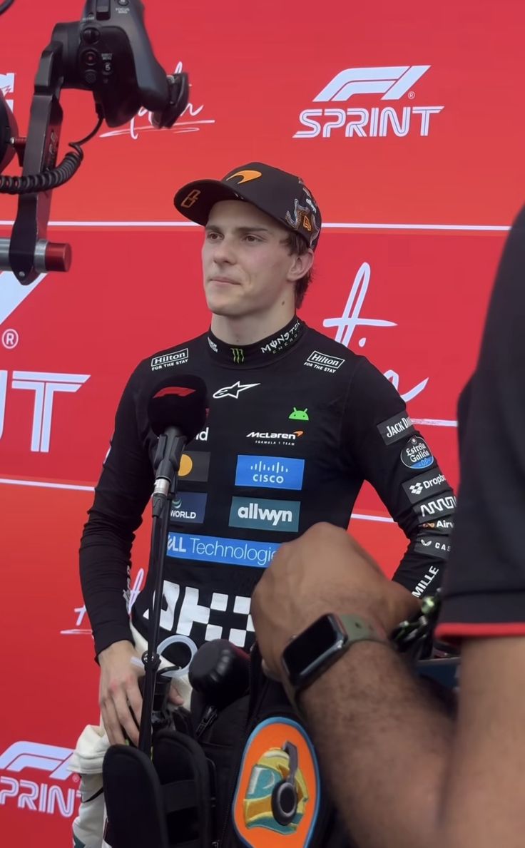 dearosc's tweet image. Ô pai amado, preciso parar de cobiçar homem compromissado!