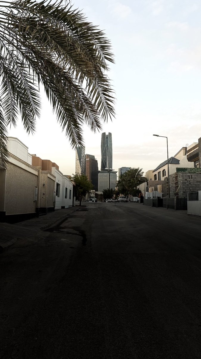 Meshal tweet media