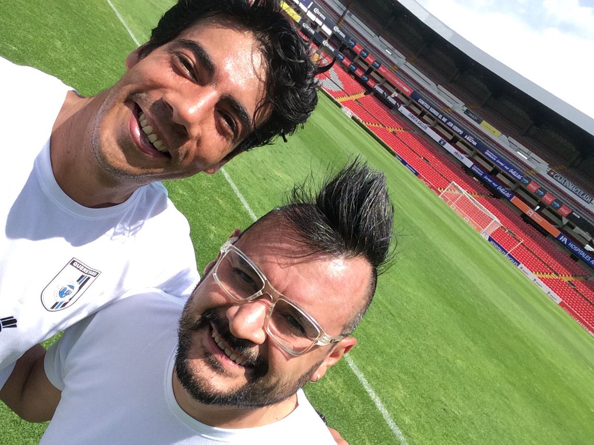 Mira <a href="/miamigoelpino/">Mi Amigo El Pino</a> 2017 en La Corregidora #Joy