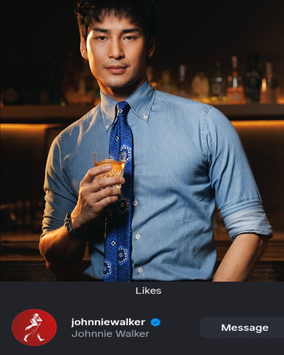 ApoMyLover's tweet photo. Aww this is awesome! Johnnie Walker like Apo's IG post for Johnny Walker Blue Label 🫠🥰

@Nnattawin1 #ApoNattawin 
#JWBlueLabel #DepthOfBlueBkk
#JohnnieWalker #KeepWalking https://t.co/b9yscUqUwV
