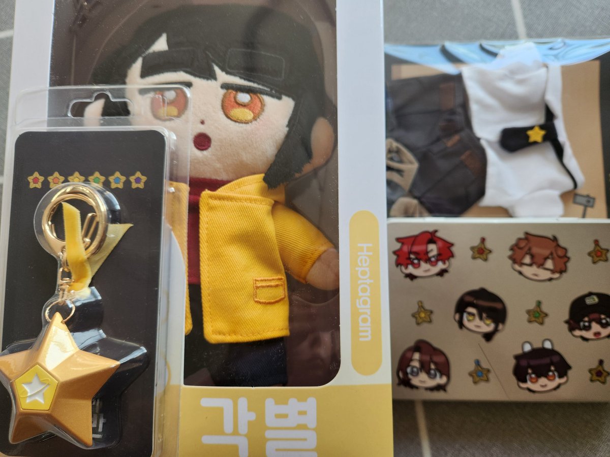 왔어요!!!! 왔다구요!!! 진짜 엄청 빨리 온 거 같은데.. 와 실물 ㄹㅈㄷ에요 님들.. 저너무설레요진짜ㅜㅜㅜ