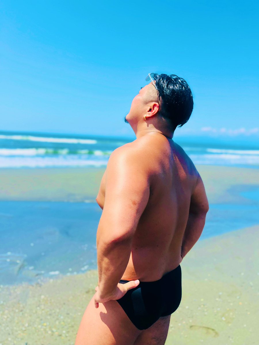 昨日も今日も暑いですね〜

そろそろ海行きますか