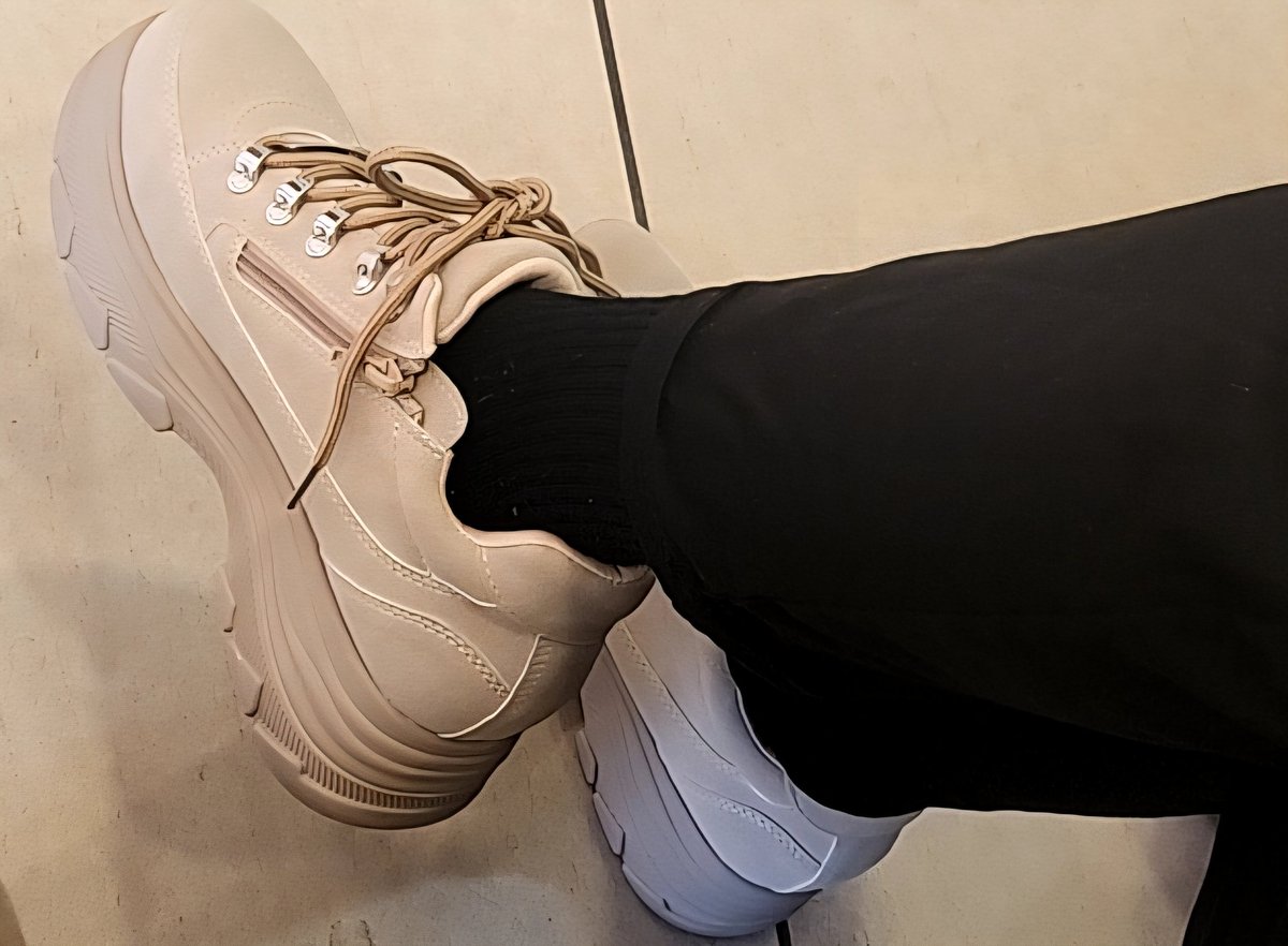 買ったばかりの靴꙳◝👟でお出かけしてきます(* ॑ᵕˆ * )♥ ̖́-🍈