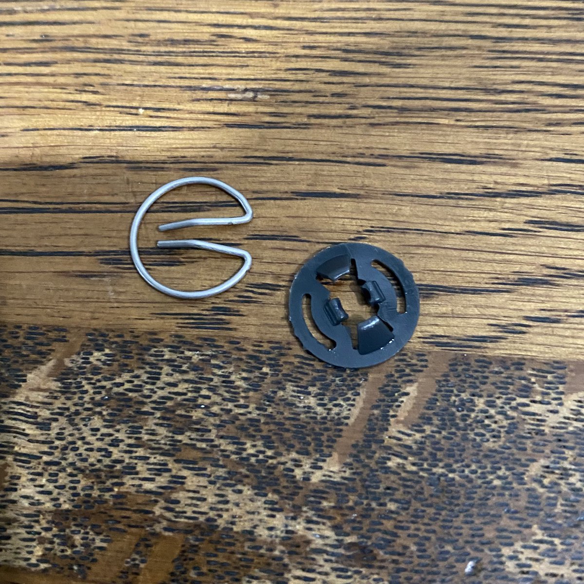 edgetrax's tweet image. 4600CAファクトリーチューンの
ロッキングワッシャーをワイヤー式に換装