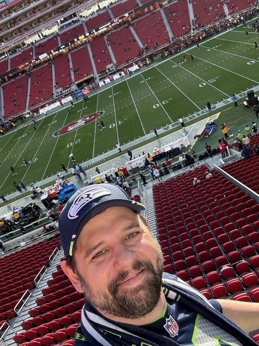 Chris Martin tweet media