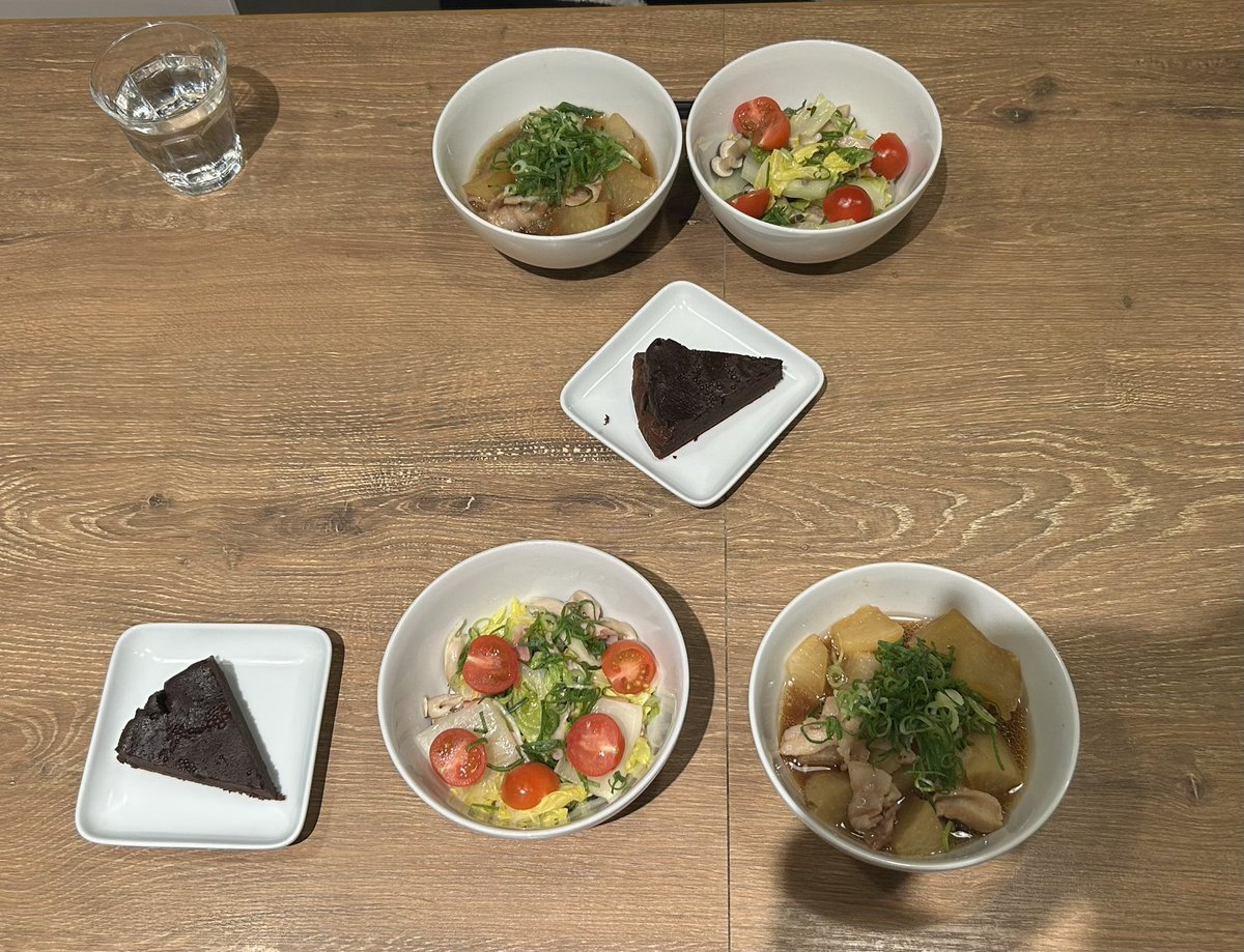 happyset5353's tweet image. 今日は自炊しました、褒めてください
ケーキも1から作ったよ✌️
#ケンモメシ