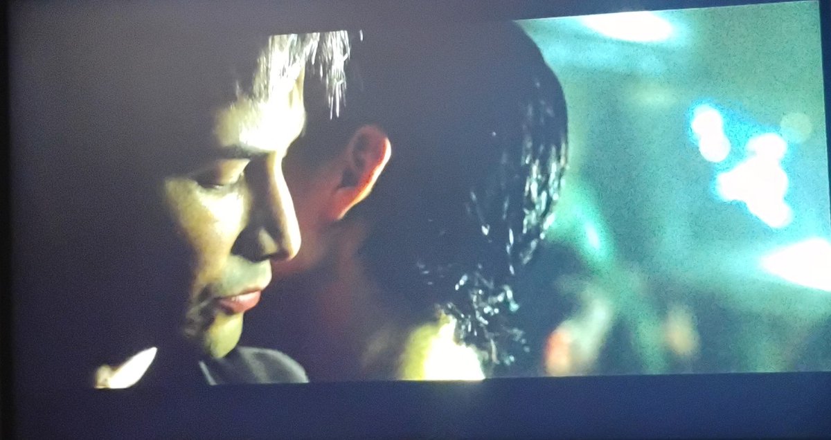 Juliete_Lemes's tweet photo. Matrix, 1999

"É a pergunta que nos impulsiona, Neo. " https://t.co/HzZHlhDvij
