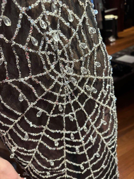 screamnhorror's tweet image. i’m in love with this web veil