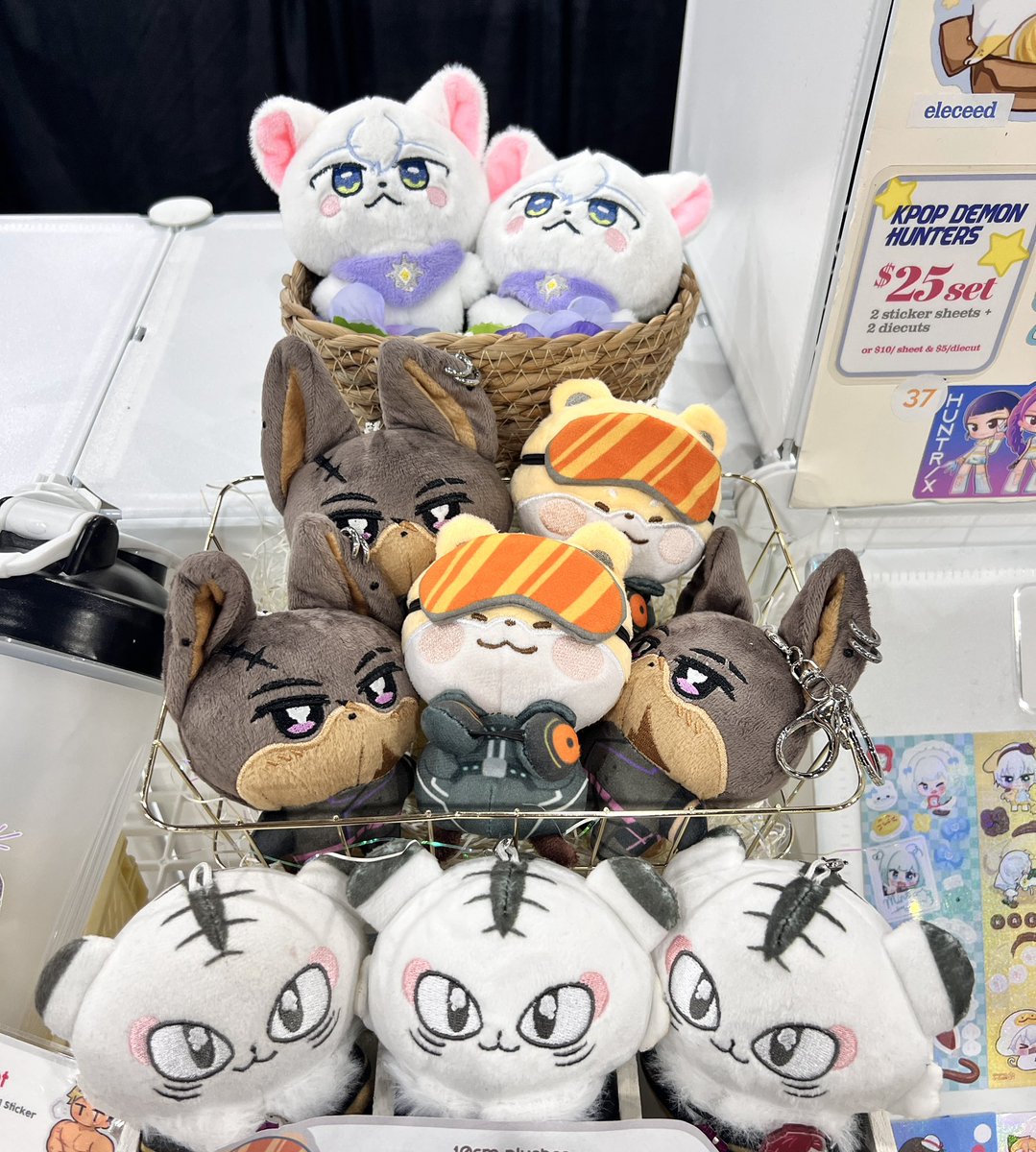 daph SHOP OPEN! tweet media