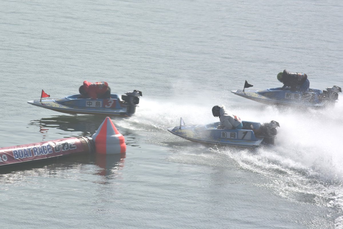 びわこボート ・G2 #秩父宮妃記念杯 】2日目 4Rは #中島孝平 が