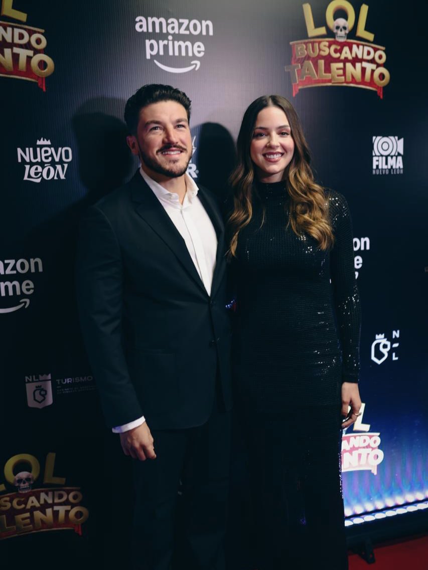 samuel_garcias's tweet photo. ¡LOL: México y Amazon Prime Video llegan a Nuevo León!

@marrdzcantu y yo nos arrancamos al estreno de su nueva temporada junto a mis compadres @EugenioDerbez y @AdalRamones. ¡Muchas felicidades y muchas gracias a @PrimeVideoLat por dar la oportunidad a Nuevo León para ésta premiere! 🦁👊🏻