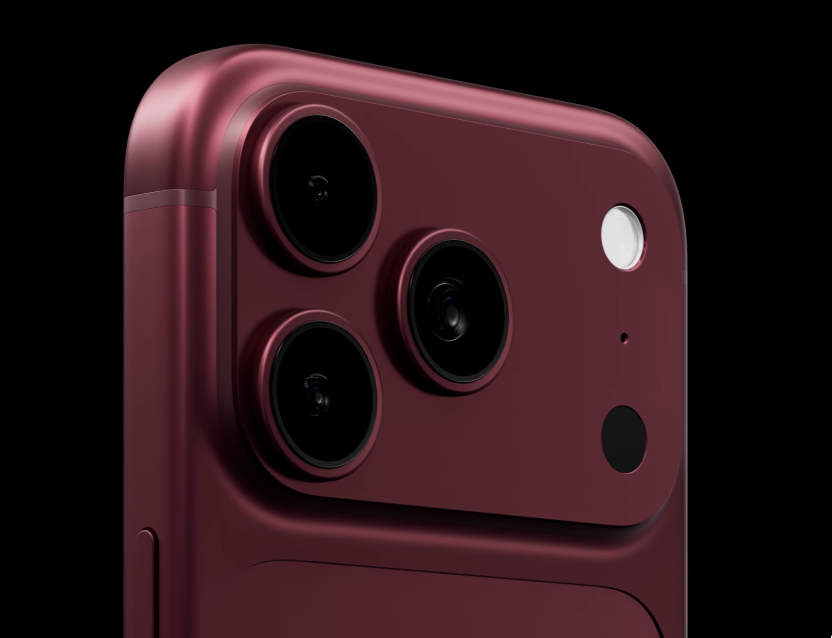 LeakerApple's tweet image. iPhone 18 Pro is launching in September 2026 and here is EVERYTHING new:

- 2nm A20 Pro chip
- Variable aperture main camera
- Under-display FaceID with smaller Dynamic Island
- Apple C2 modem (RIP Qualcomm)
- 5G via satellite
- Tweaked Camera Control without pressure sensitivity…
