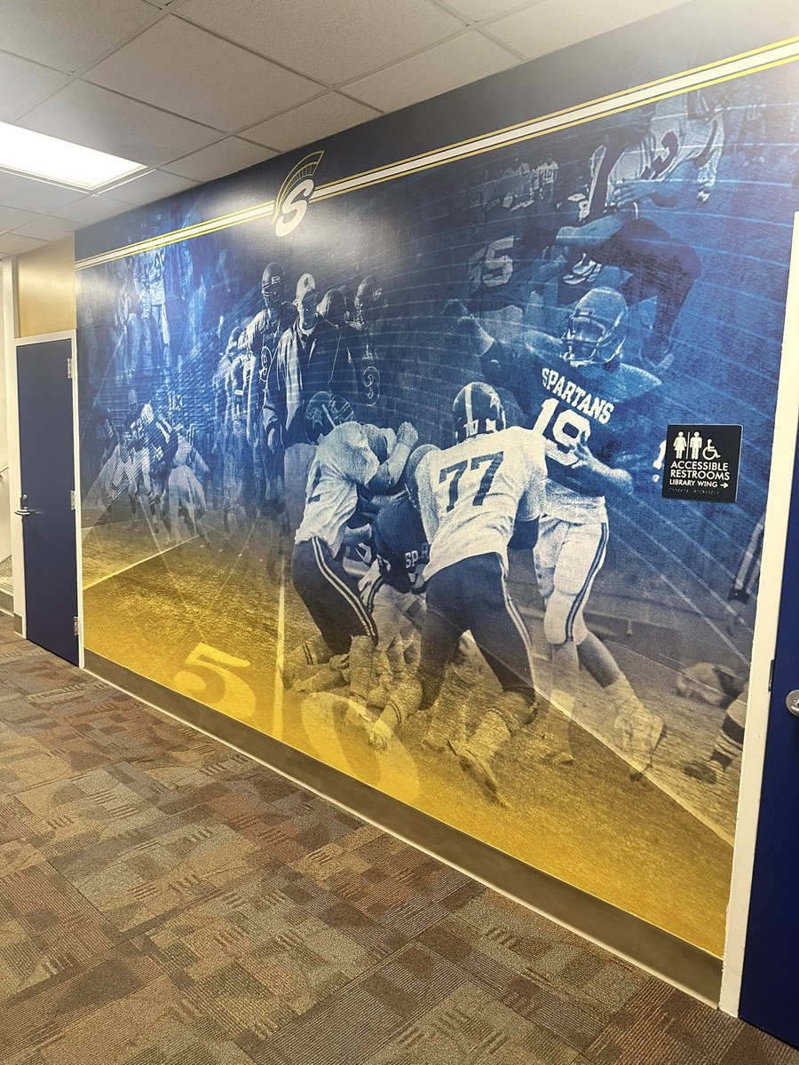 CoachHawk225's tweet image. Great to meet some of our returning &amp;amp; transfer student athletes this evening for our initial team meeting. @MSt8Football 

Continuing the pursuit of getting our high schools recruits ready to commit &amp;amp; join US. 

WE ONLY WANT THOSE WHO WANNA BE HERE‼️
#ComeBallNFergusFalls ⚔️