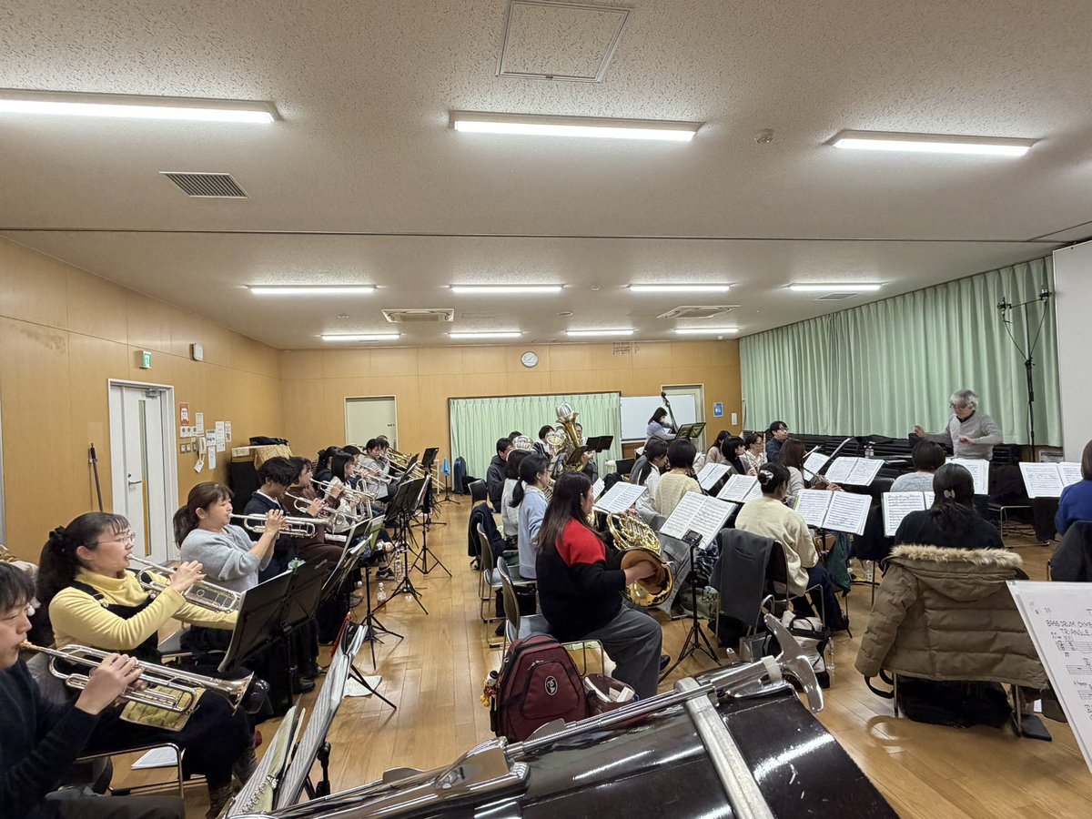 SayamaWind's tweet photo. 先週は2026年初の練習を行いました！
2/8（日）に行われる狭山市吹奏楽祭に向けて合奏を行いました。
本日は先生をお招きしての練習となります。
狭山ウインドはまだまだ団員募集中です！
ぜひご連絡ください✨

P.S.成人を迎えた団員の皆さん、おめでとうございます🌷 https://t.co/uJ0PxWBSyh
