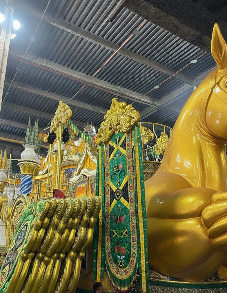 gresporgueira's tweet photo. A Porgueira continua unida, trabalhando para entregar o melhor carnaval das nossas vidas. Tudo por @cristaliize. 🇯🇲

#QuemOusaVence https://t.co/qaR69CPdyY