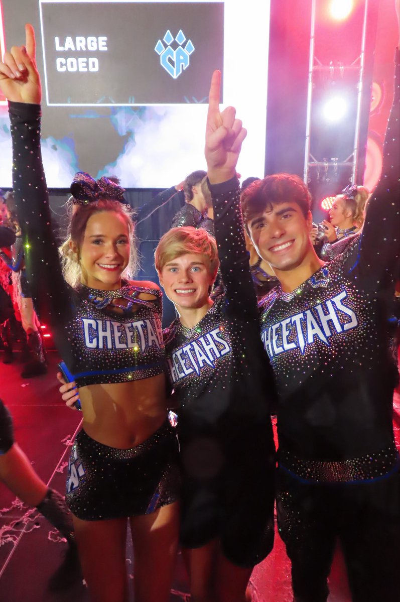brooklynsinger_'s tweet image. SO grateful for the opportunity to be a cheetah for the weekend 💙💙 I love you @CACheetahs !!!!