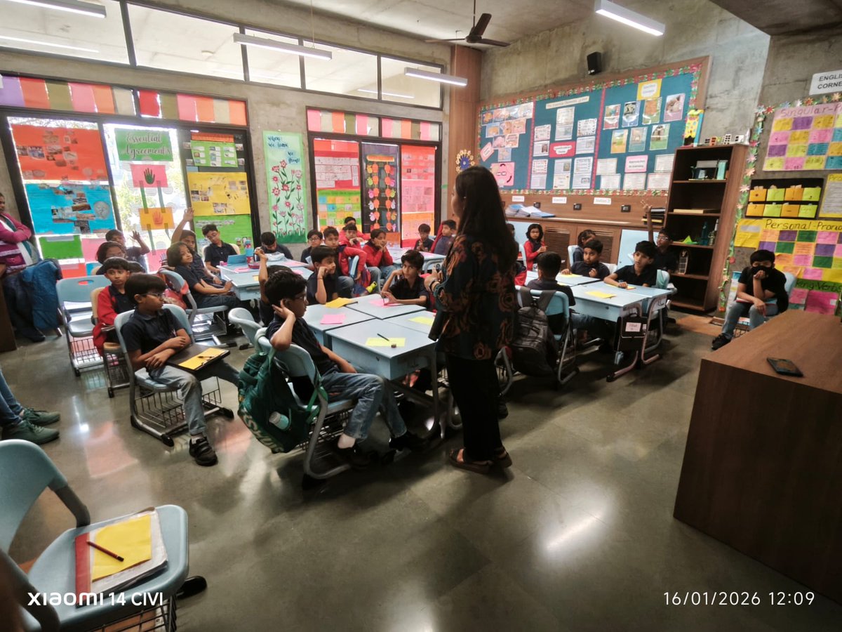 PYP 3 had an enriching guest lecture on the unit “Organisation” under the TD Theme “How We Organise Ourselves.” Ms. Anjali Agrawal engagingly explained what organisations are, their purpose, structure, and importance, introducing students to new terms like economy, human resource