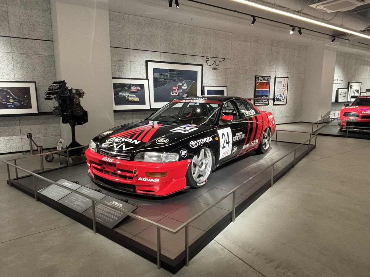 jun07103 tweet media