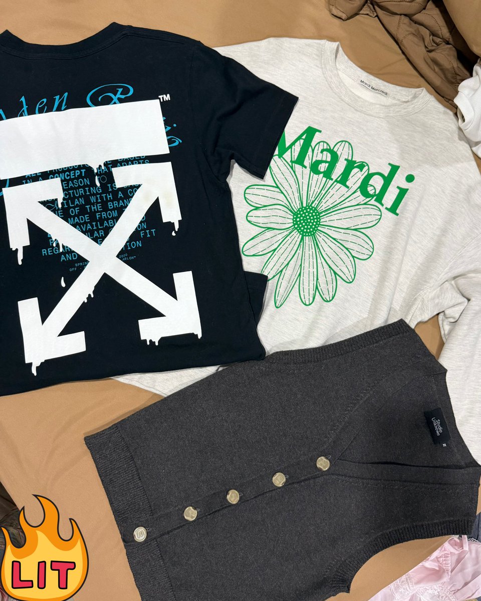 usedbypimmie's tweet image. 🫧🐰ส่งต่อเสื้อผ้ามือ1/2 🩰
 
มีตั้งแต่หลักสิบ!!🛍️🧸

ค่าส่ง 50 🚚 รี+ปัก ลด5-

🎪 ลงวันจันทร์ที่ 19 ( 21.00น. ) 🛒

#ส่งต่อเสื้อผ้า #ส่งต่อเสื้อผ้ามือสอง #เสื้อผ้ามือสอง #โล้ะตู้เสื้อผ้า #ส่งต่อmira #โล๊ะตู้เสื้อผ้ามือสอง #duex #ส่งต่อstylish #ส่งต่อcoach #ส่งต่อpoloralphlauren