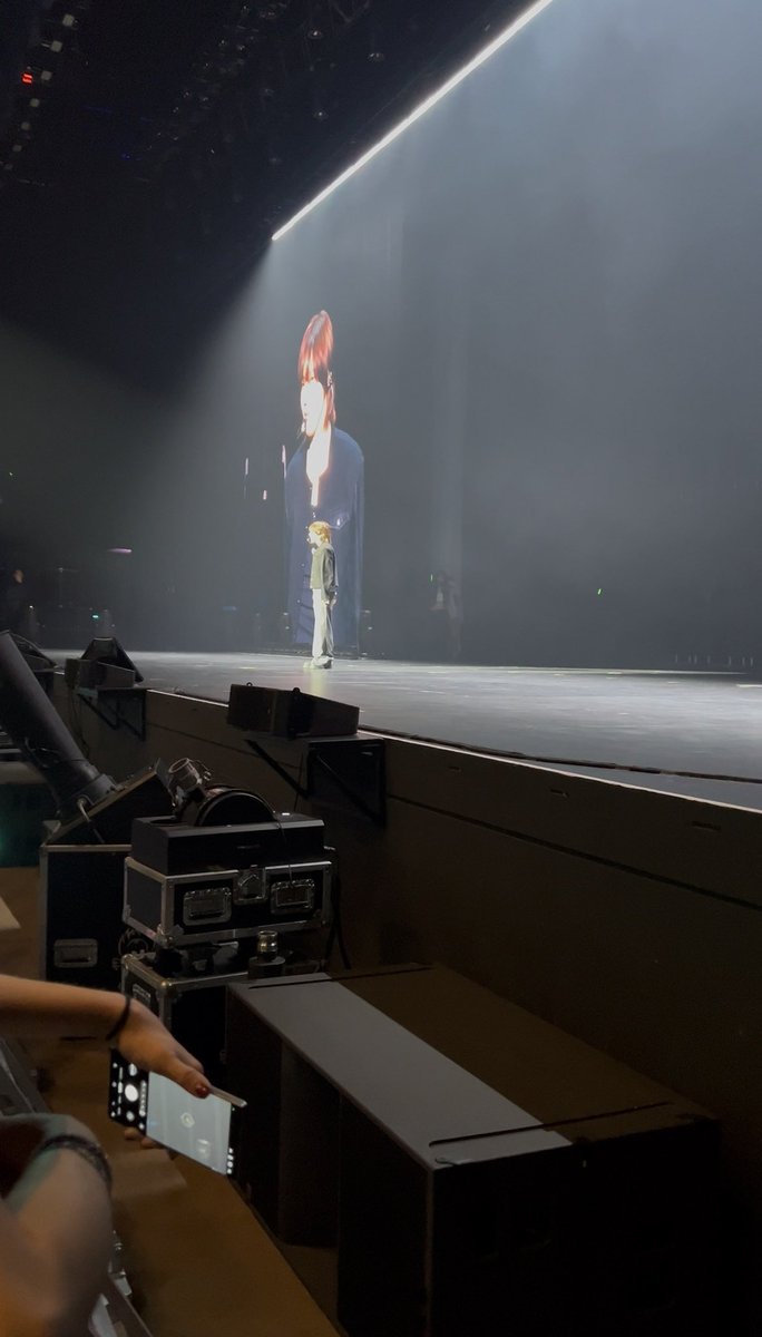 barricade for soundcheck 🤧