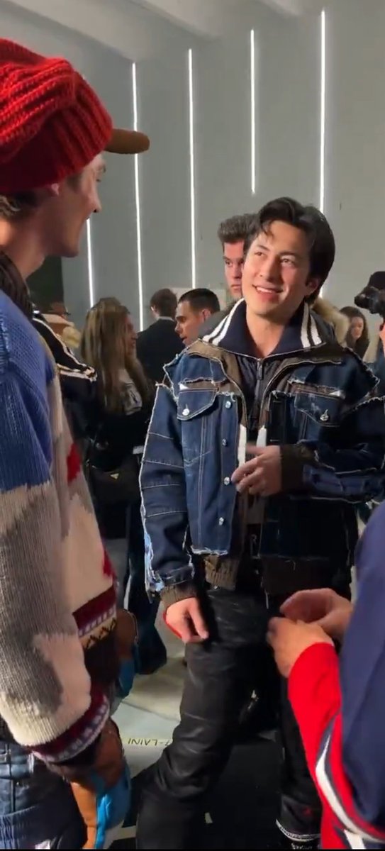 Hudson and Kit interaction
I'm starting a rumor 🥹
#HudsonDsquared2 #HudsonMFW