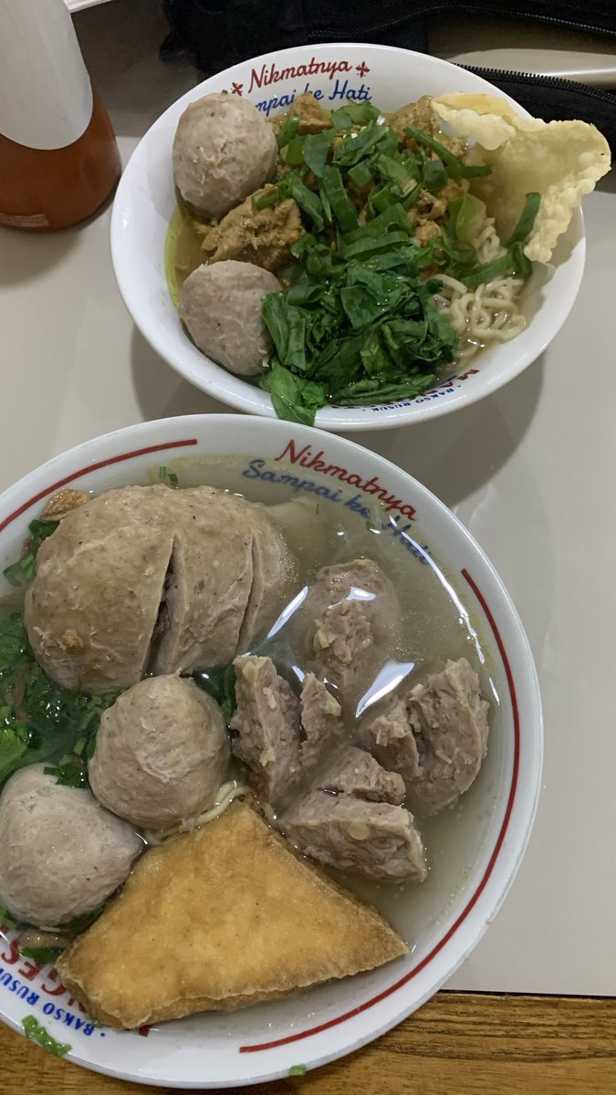 anothertya's tweet image. makan, ngopi, kerja, repeat