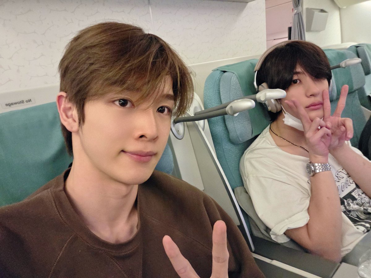 비행기 옆자리 ✈️ 

260116 성찬 버블