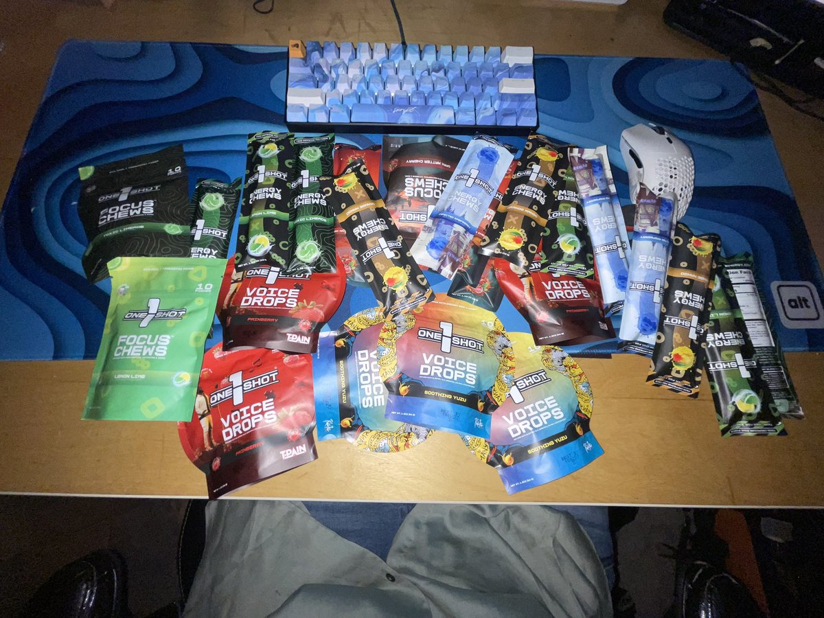 Sxript's tweet photo. CAN WE GET A EXCELLENT GOOP FROM THE PARTNERS OVER AT @1shotenergy 

thank you guys for the care package ❤️ https://t.co/rtGAFnOvuX